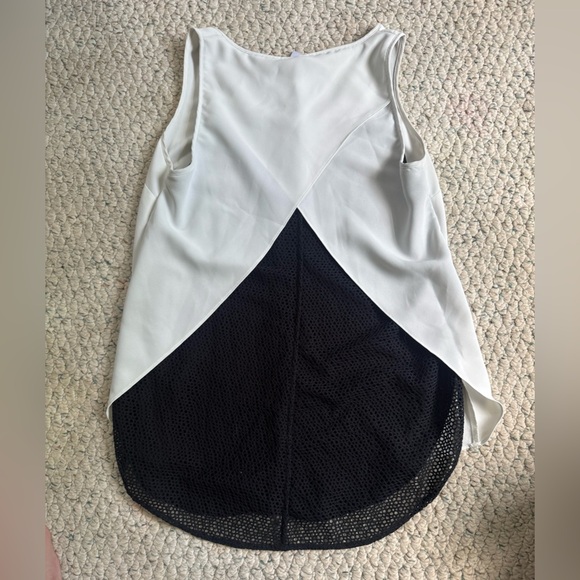 CAbi Domino Split Mesh Back Hi-Low Tank Top - Picture 4 of 4